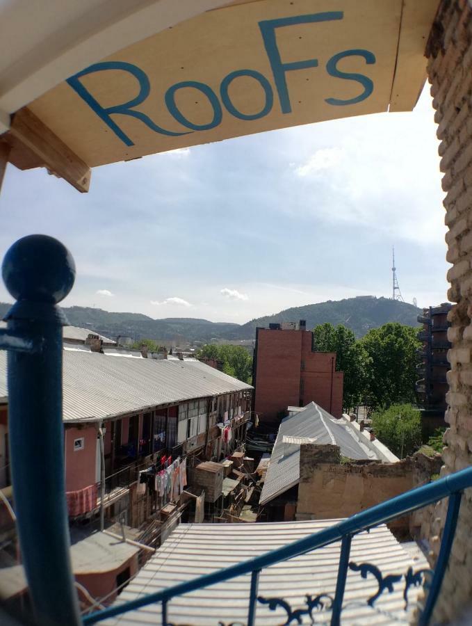 Roofs Apartment Tbilisi ภายนอก รูปภาพ